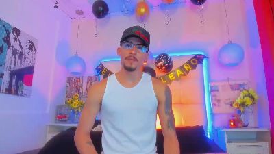 Sharon_Tyga20 live cam on Cam4