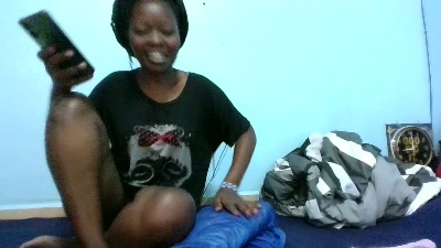Sharonah_1 live cam on Cam4
