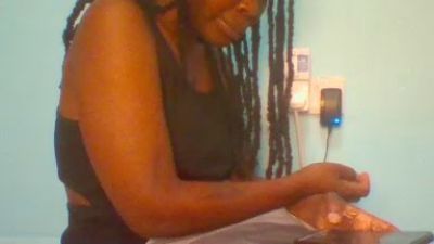 Sharonah_1 live cam on Cam4