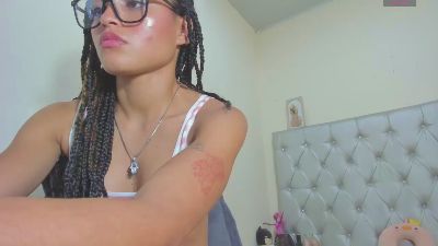 Sharonthx live cam on Cam4