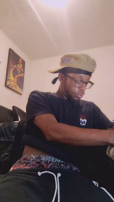 Shawnruiz41 live cam on Cam4
