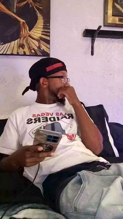 Shawnruiz41 live cam on Cam4