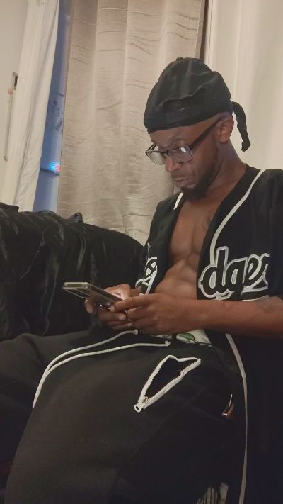 Shawnruiz41 live cam on Cam4