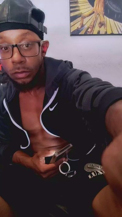 Shawnruiz41 live cam on Cam4