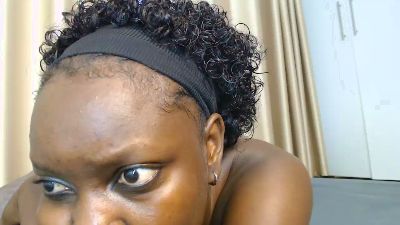 Shayne_Akinyi live cam on Cam4