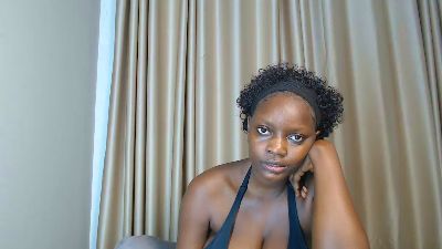 Shayne_Akinyi live cam on Cam4