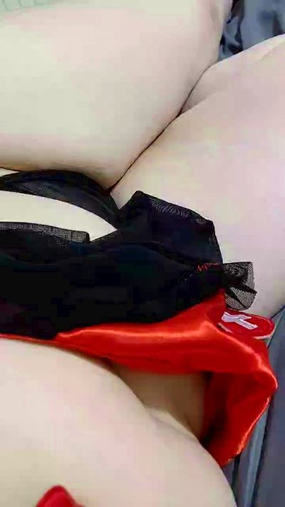 Shazzarae live cam on Cam4