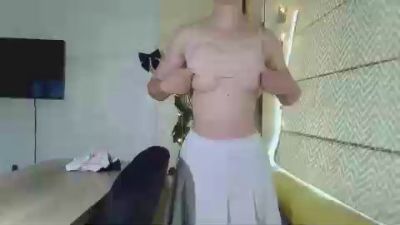 ShebaBrozie live cam on Cam4