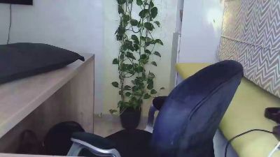 ShebaBrozie live cam on Cam4