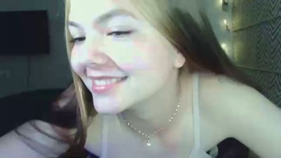 ShebaBrozie live cam on Cam4