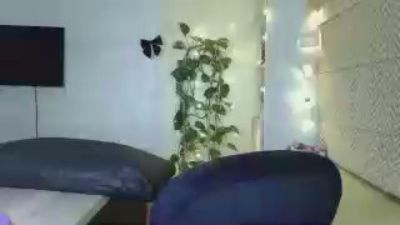 ShebaBrozie live cam on Cam4