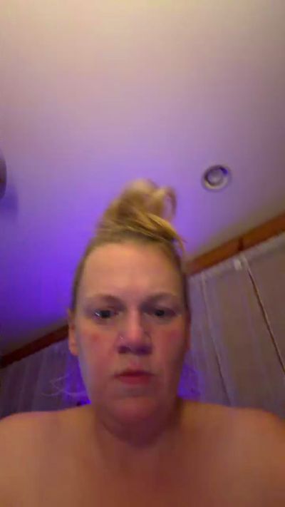 Sheeba_Jones live cam on Cam4