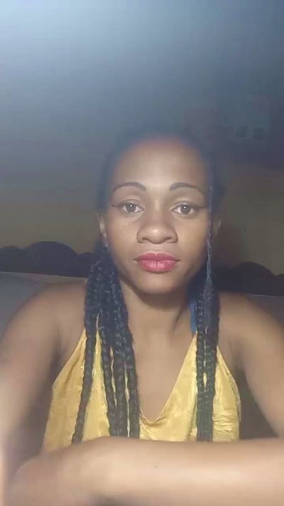 Shellah2 live cam on Cam4