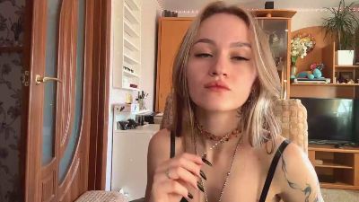 ShelleyTeet live cam on Cam4