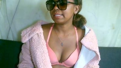 Shenshia live cam on Cam4
