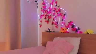 SheriHarader live cam on Cam4
