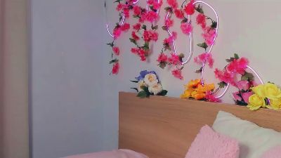SheriHarader live cam on Cam4