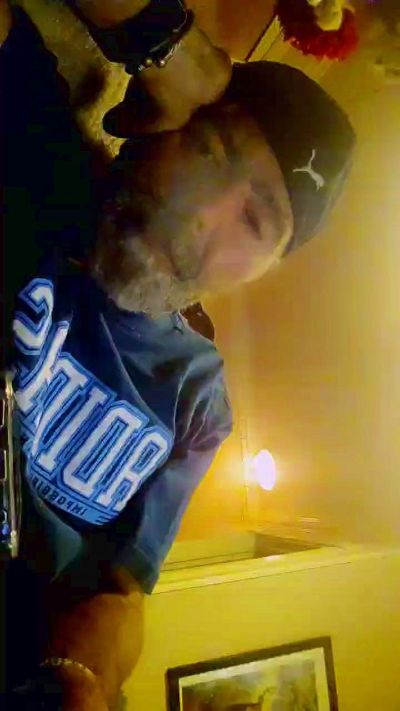 ShhlongDreams live cam on Cam4
