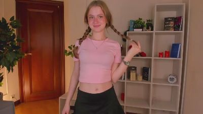 ShielaTudor live cam on Cam4