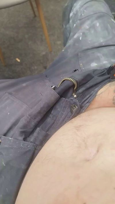 Shifty85 live cam on Cam4