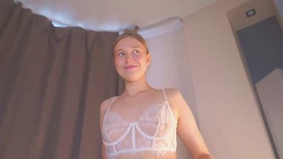 ShilaPhuaphes live cam on Cam4