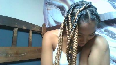 Shinah live cam on Cam4