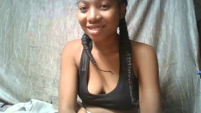 Shinah live cam on Cam4