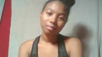 Shinah live cam on Cam4