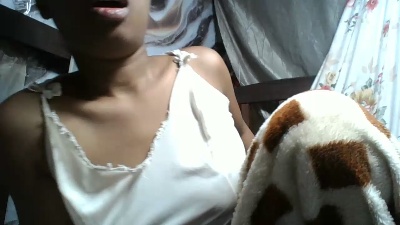 Shinah live cam on Cam4