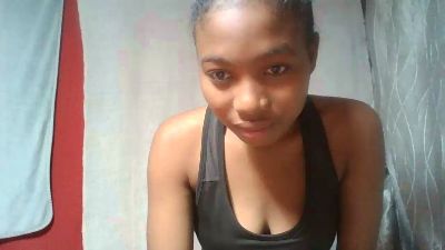 Shinah live cam on Cam4