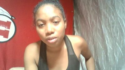 Shinah live cam on Cam4