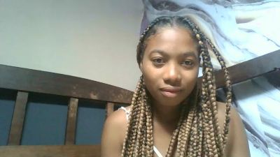 Shinah live cam on Cam4