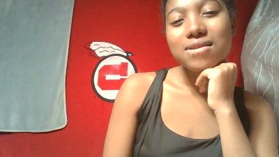 Shinah live cam on Cam4