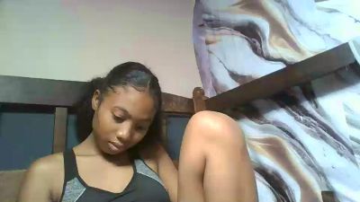 Shinah live cam on Cam4