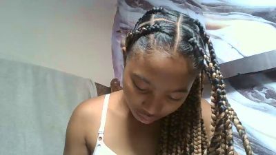 Shinah live cam on Cam4
