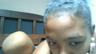 Shinah live cam on Cam4