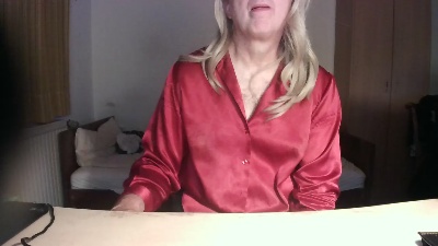 ShinyLarissa live cam on Cam4