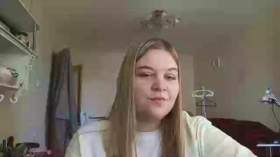 ShiraBellizzi live cam on Cam4