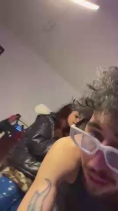 Shitness live cam on Cam4