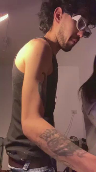 Shitness live cam on Cam4