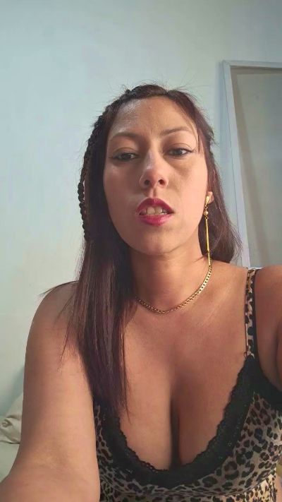 Shoaksamoon live cam on Cam4