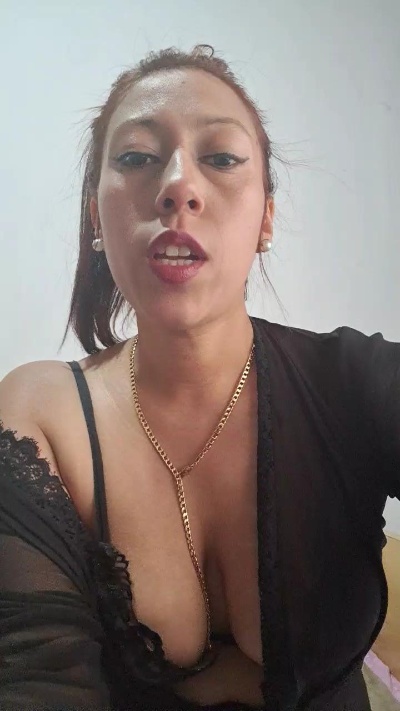 Shoaksamoon live cam on Cam4