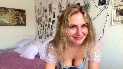 ShonnaDollison live cam on Cam4