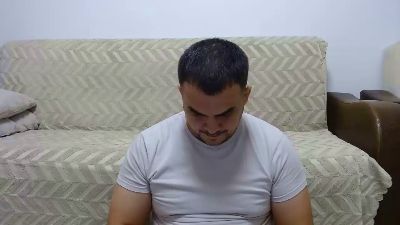 Show_boy_97 live cam on Cam4