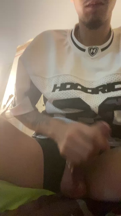 Showmaker live cam on Cam4
