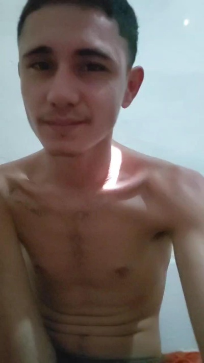 Shuelldin22 live cam on Cam4