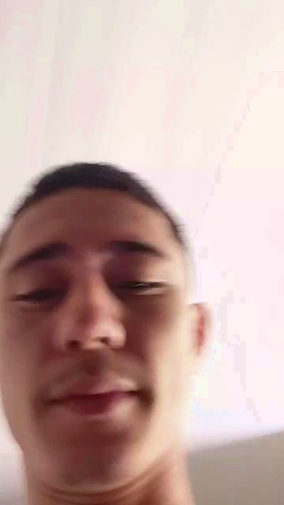 Shuelldin22 live cam on Cam4