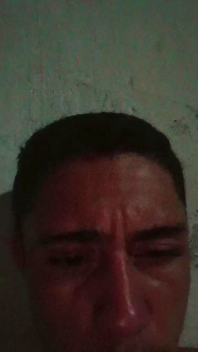 Shuelldin22 live cam on Cam4