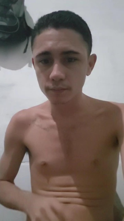 Shuelldin22 live cam on Cam4
