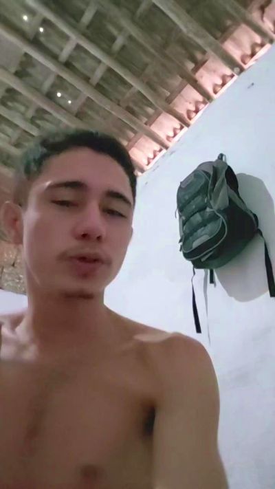 Shuelldin22 live cam on Cam4